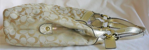 Coach handbag, large size, fabric and leather. Coach leather tag on chain - Picture 4 of 5
