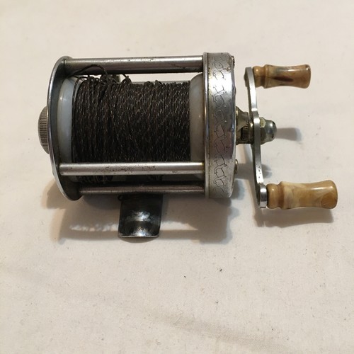 Vintage Pflueger Skilkast 1953(2) Akron 1893L Vintage Bait Casting Fishing Reels - Picture 13 of 21