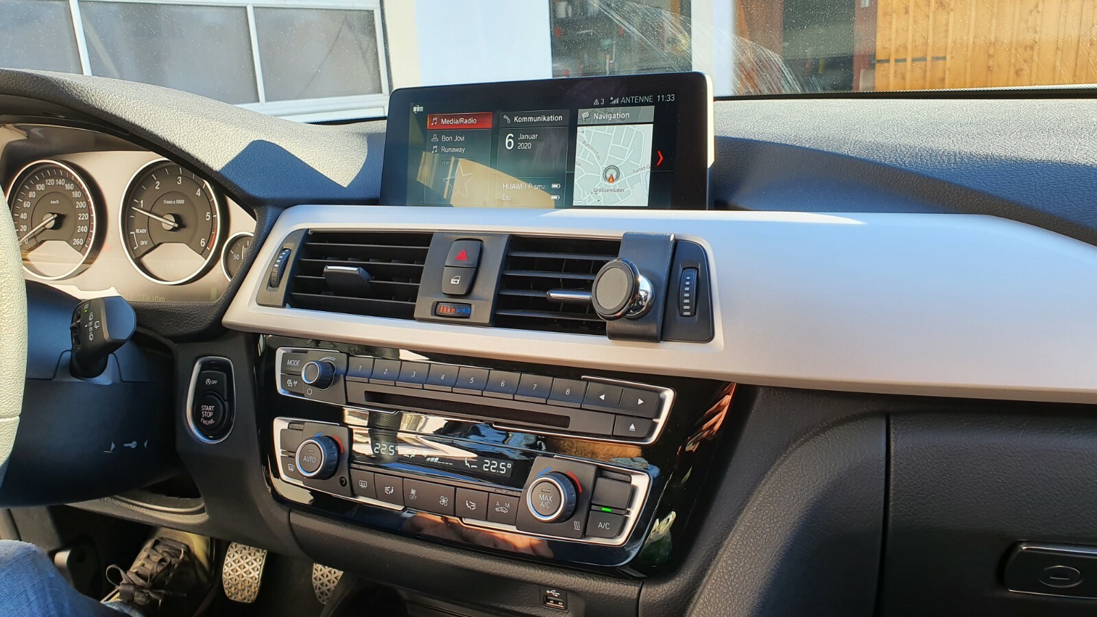 Foto 2 di 8