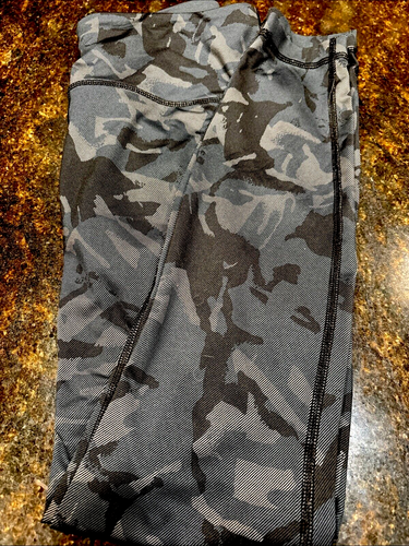 Lot of 2 Pair AVIA Womens Camo Pull On Leggings Size Small - Picture 3 of 13