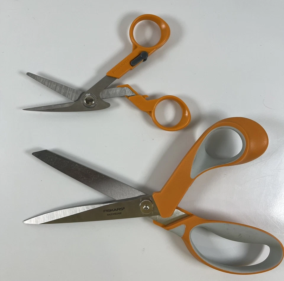 Fiskars RazorEdge Scissors/Shears Fiskars Fabric Shears/Seam Ripper Lot of 2 - Image 3 of 4