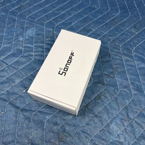 Sonoff T1 US 1C Wifi Smart Light Switch White - Picture 2 of 7