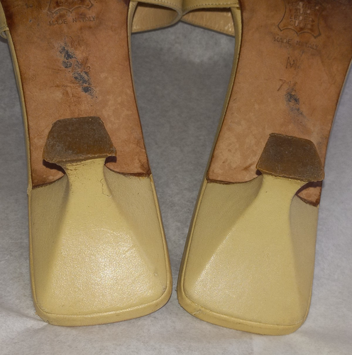 VTG FENDI FLORAL APPLIQUE LEATHER MULES HEES SANDALS SIZE 7.5 - Picture 9 of 14
