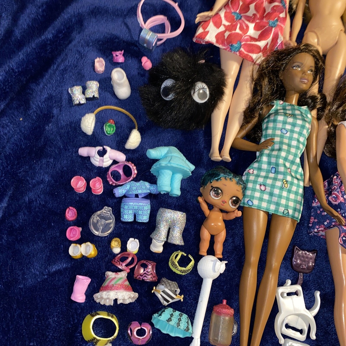 Barbieおまとめ売りレディース Мサイズ　8点セット Lot 8 Barbie & Friends Fashion Dolls w/Extras Accessories | eBay