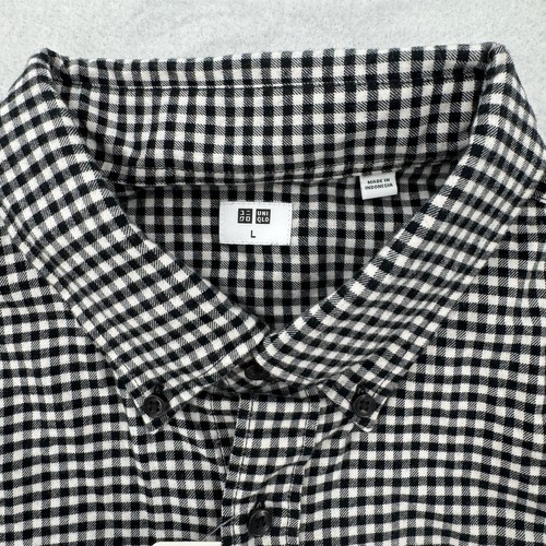 Uniqlo Shirt Mens Large Flannel Plaid Button Down Long Sleeve Black White NWT - Picture 4 of 7