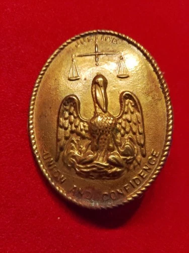 Post Civil War Belt Buckle Pelican In Her Piety