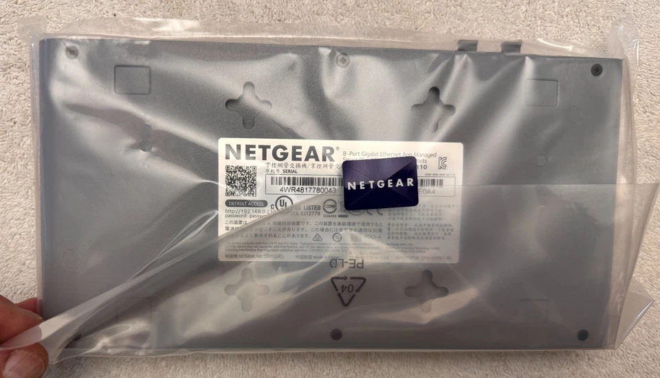 NETGEAR GC110 - 8 Port + 2 SFP - Cloud Smart Gigabit Ethernet Switch - Image 4 of 4
