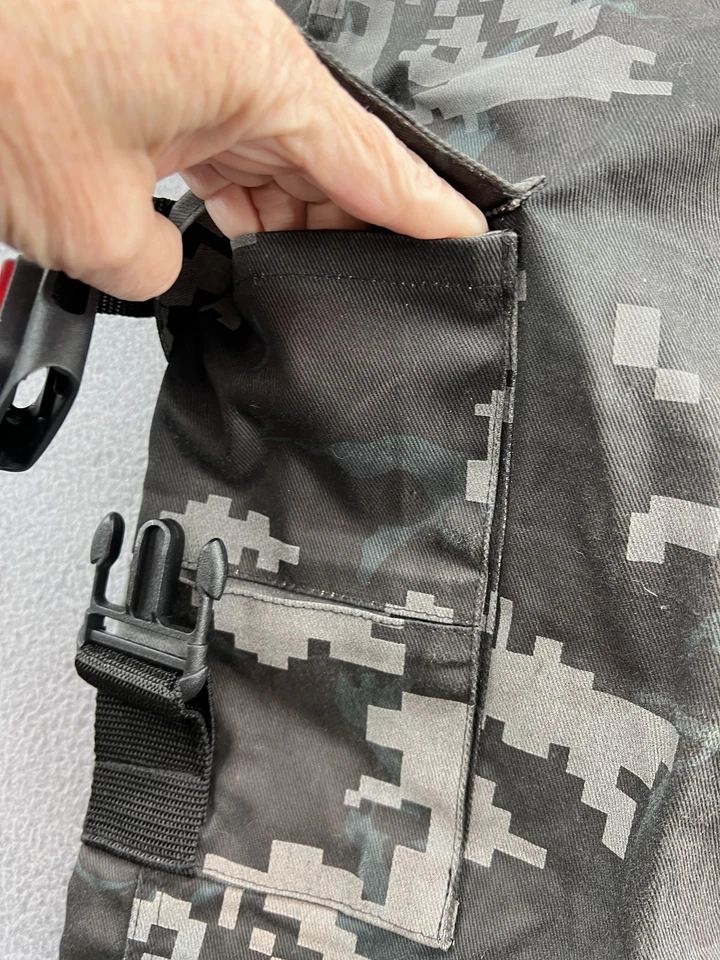 Cyberdog Pants Mens Large Gray Black Digital Camo Cargo Techwear Straps Buckles - Image 3 of 4