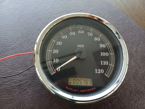 Harley Davidson Speedometer Speedometer 08-10 Softail Fatboy Night Train 5761 Miles