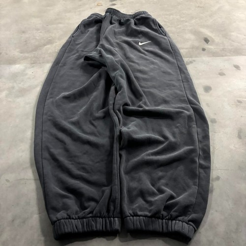 Vintage Y2K/2000s Baggy Faded Black Nike Swoosh Essential Sweatpants! Fits L - Picture 3 of 6