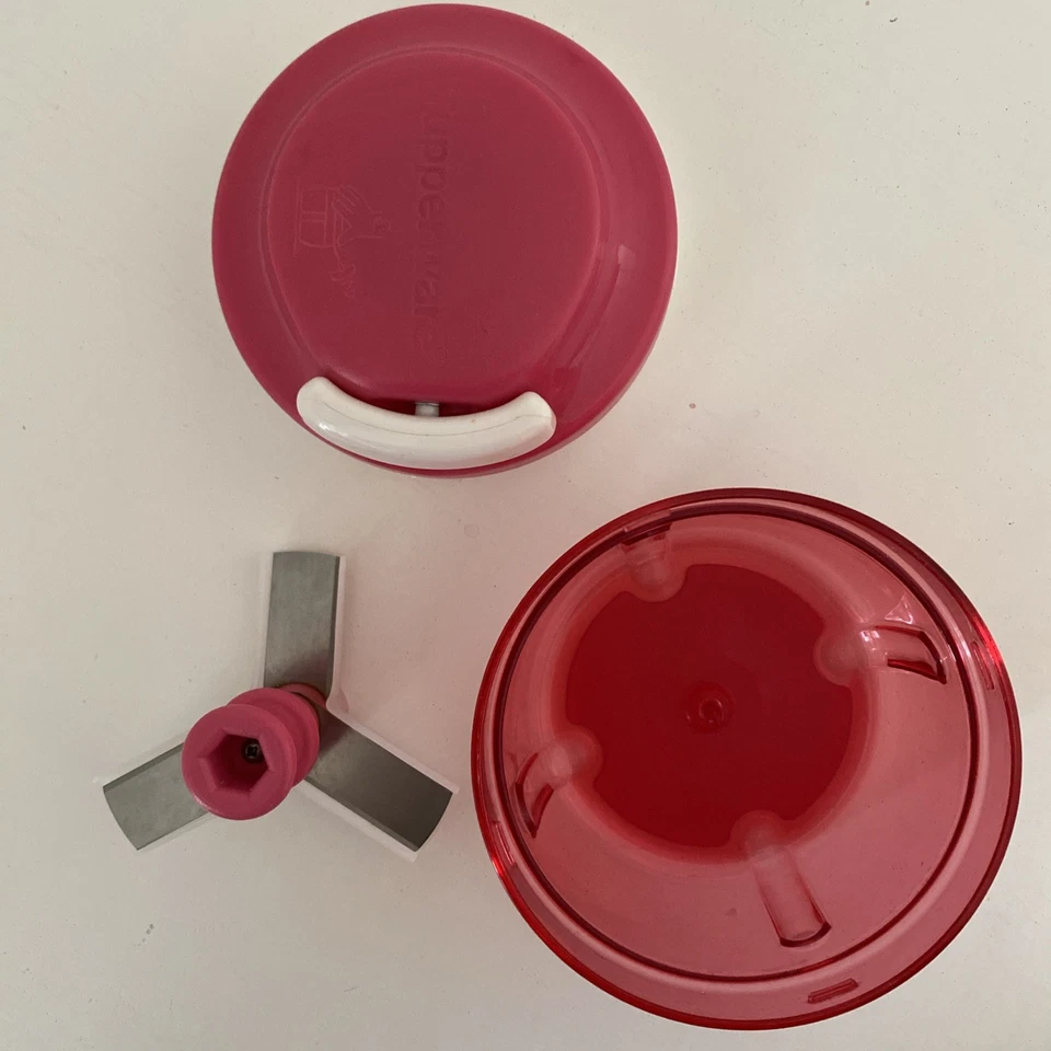 Tupperware Turbo Chef Zerkleinerer Zwiebelschneider in Sonderedition PINK - Bild 3 von 4
