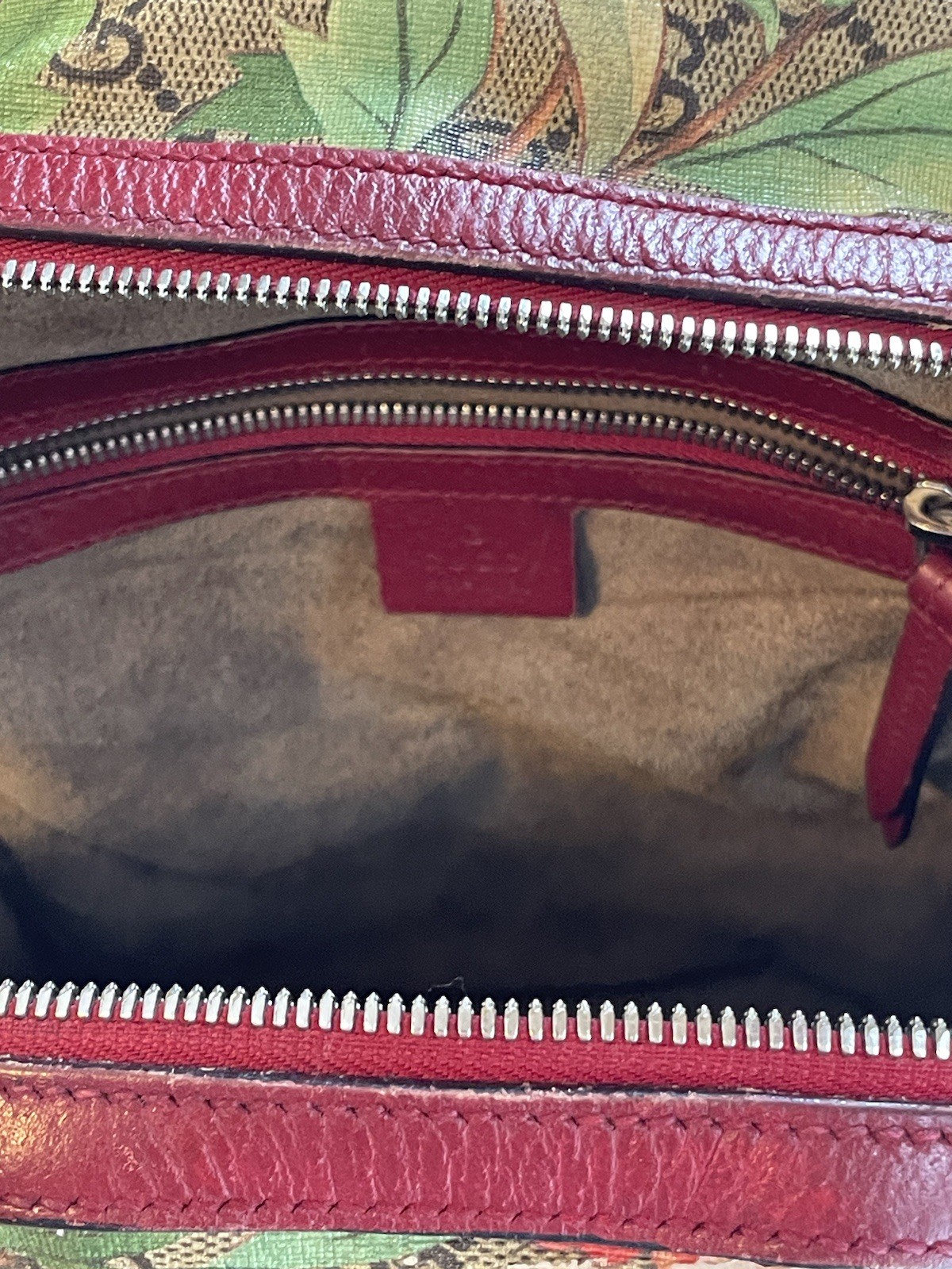 Authentic with papers! Gucci Flora Backpack  Flow… - image 17