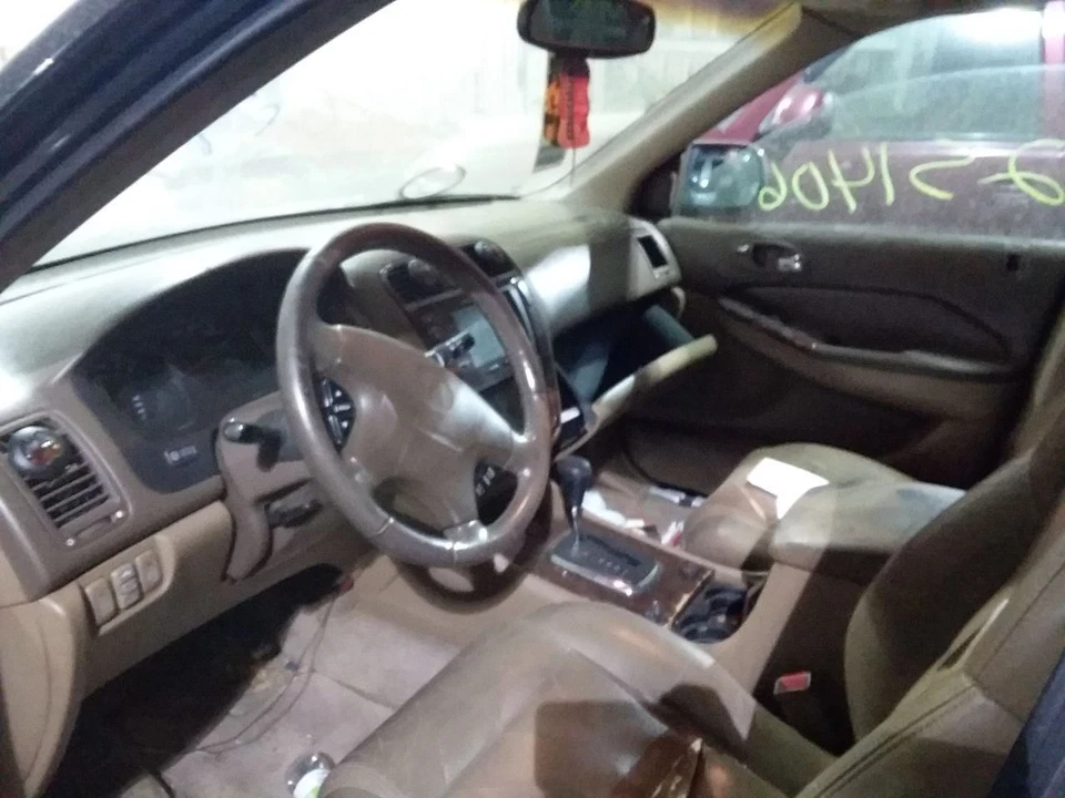 Back Glass Fits 01-06 MDX 2117570 - Image 3 of 4