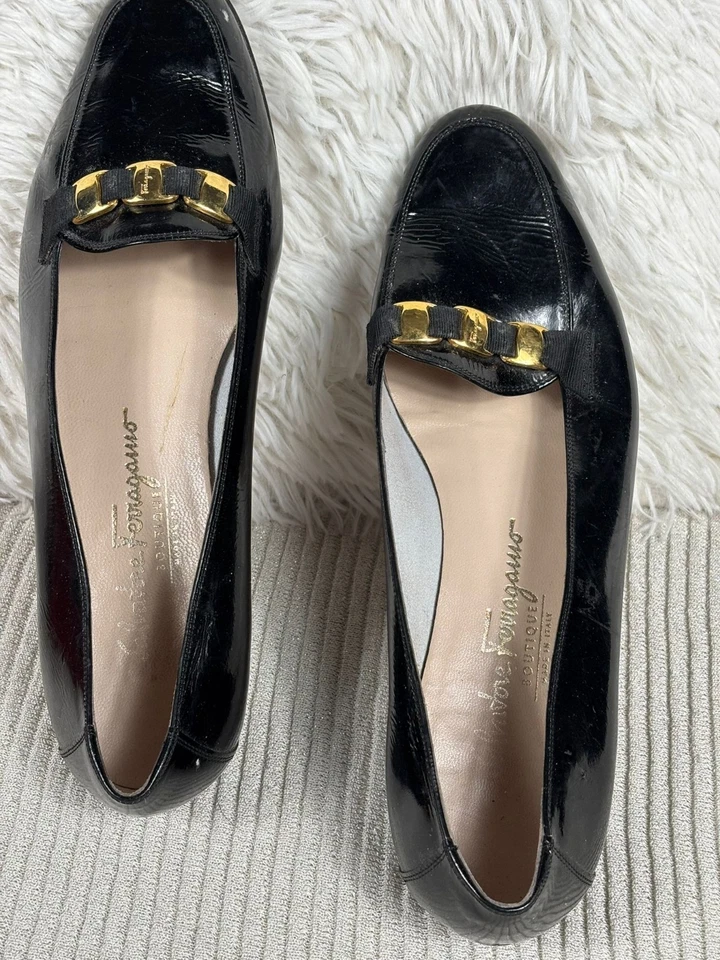 Salvatore Ferragamo Black Patent Grograin Brass Logo Flat Dress Shoes Size 9.5B - Image 2 of 4