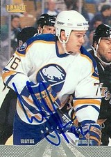 Wayne Primeau autographed Hockey Card (Buffalo Sabres) 1996 Pinnacle #220