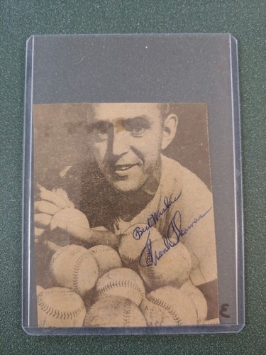 Frank Thomas-Signed Photo - Pirates- JSA (50) - Picture 1 of 2