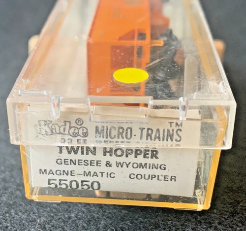 MICRO-TRAINS MTL N SCALE #55050 OPEN HOPPER,2-BAY, OFFSET SIDE GNWR 590002 - Picture 2 of 3