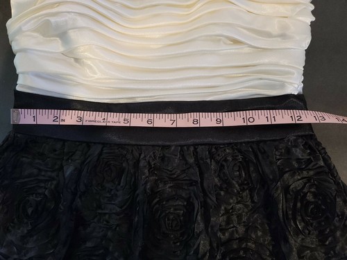 Love Tease Size 5 Black/White Dress Ruched Chest Rose Fabric Design Prom - Picture 10 of 12