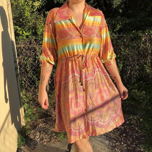 Vintage 60er Jahre seidig glänzendes Paisley Psychedelic Hemdblusenkleid - Bild 3 von 3
