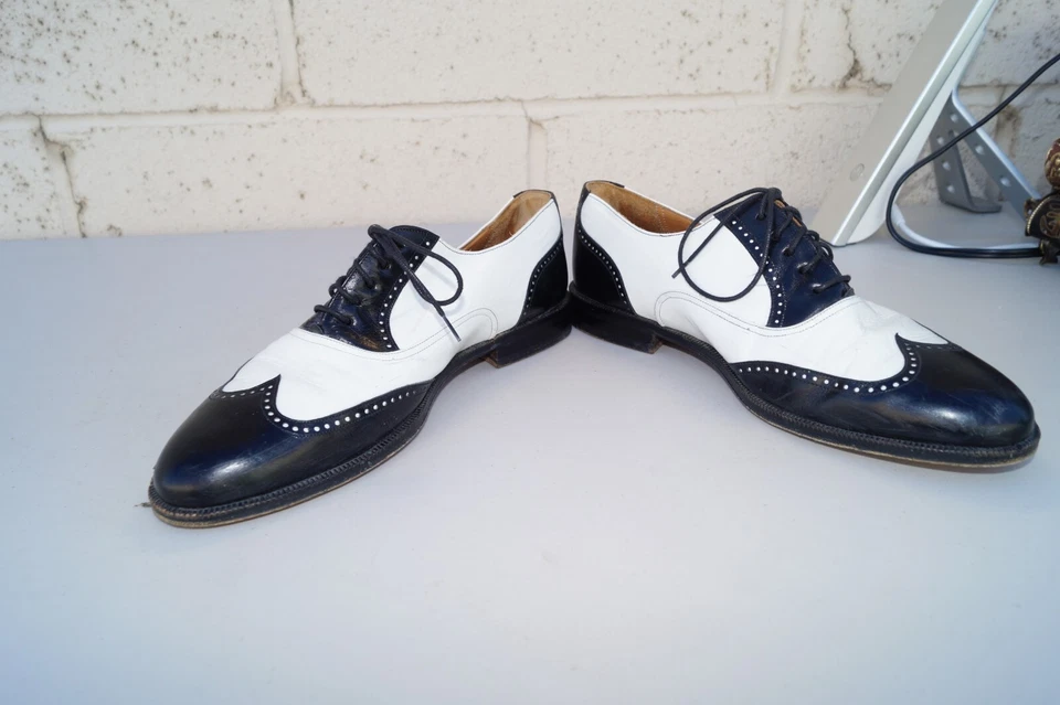 HANDCRAFTED LOAFERS WOMEN SIZE 8 MEN SIZE 7 LEATHER LOAFERS 8 CUSTOM MADE SHOE 8