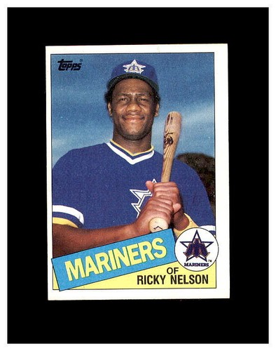 1985 TOPPS BASEBALL YOU PICK #200-399 SEE SCANS OF EVERY CARD SET BREAK NEW LIST - Picture 194 of 399
