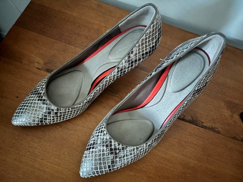 New Rockport Snake print Pumps Size 7M in great condition! - Picture 5 of 6