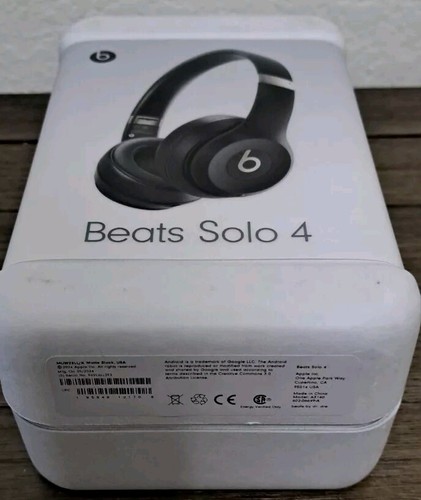 Beats Solo 4 Black Bluetooth New OEM - Picture 3 of 4