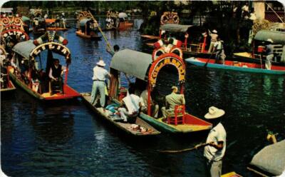 CPM AK Xochimilco. Typica flower-decked boats MEXICO (662171)