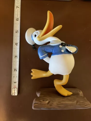 WDCC Disney Donald’s Debut Donald Duck The Wise Little Hen