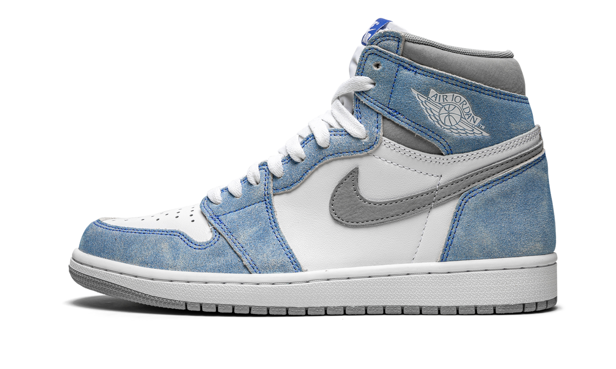 Nike Air Jordan 1 Retro High OG Hyper Royal 555088-402 Nike Air Jordan 1 Retro High OG Hyper Royal 555088-402