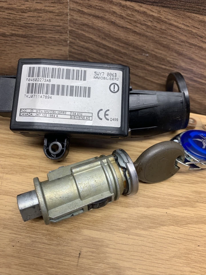 CHRYSLER & INTREPID SEBRING Concorde 300m IGNITION IMMOBILIZER 04602273AB - Image 3 of 4