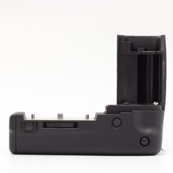 CONTAX MP-1 Battery Holder for 645 black without Box near CONTAX MP-1 Battery Holder for 645 black without Box near