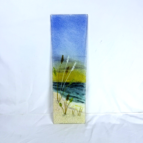Pieza decorativa de decoración de escena de playa de vidrio fundido elevado 18" x 6"