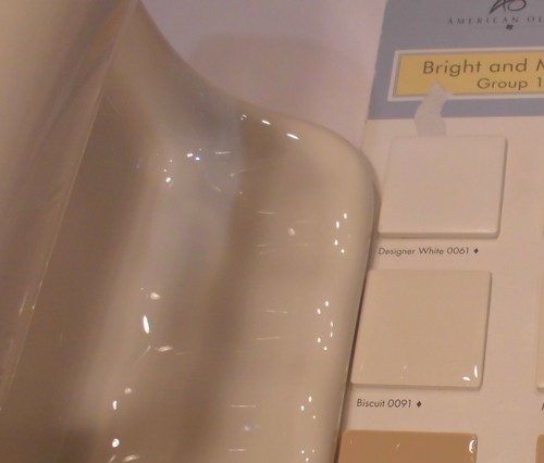 Glossy Biscuit: Ceramic Soap Dish Tray with washcloth holder/Grab Bar, NEW STOCK - Picture 4 of 12