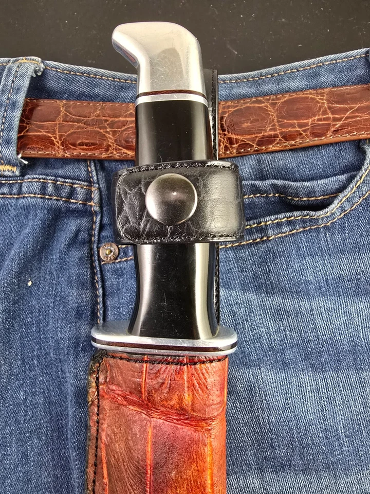 Buck Knives 119 bainha puxar direita com pele de jacaré marrom autêntica personalizada - Imagem 2 de 4