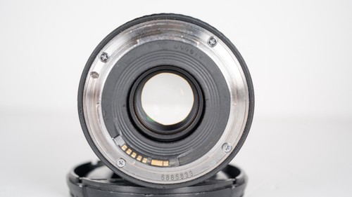 Canon Zoom Lens EF 16-35mm f/2.8L II USM - Picture 6 of 6
