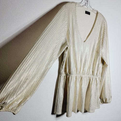 Lane Bryant Metallic Top Size 18/20 Gold Long Sleeve V-Neck Pullover Stretch - Picture 2 of 4