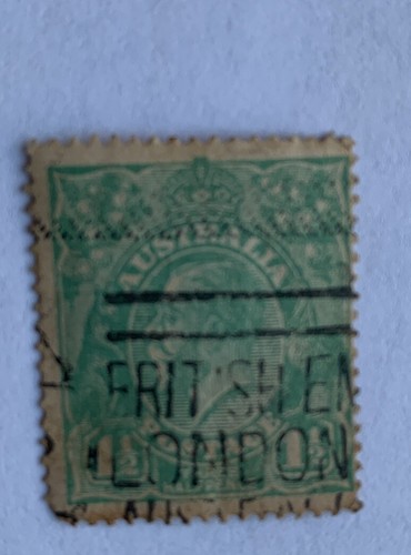 AUSTRALIA 1915 1/2d BRIGHT - GREEN KGV STAMP VFU WMK 5 PERF. “London” M - Picture 4 of 8