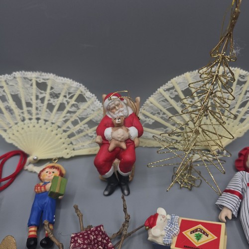 Vintage Lot of 18+ Assorted Christmas Tree Ornaments and Decor Mixed Variety #2 - Picture 5 of 17