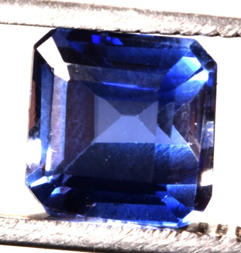 8,85 Cts. Piedra preciosa suelta certificada de forma cuadrada de tanzanita azul natural - Imagen 4 de 4