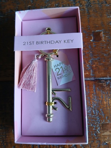 BN Female Pink 21st Birthday Keyring Keepsake unwanted Gift