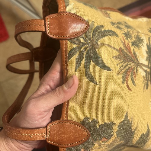 Vintage Tommy Bahama Palm Tree Tapestry & Brown Leather Bucket Handbag Purse - Foto 6 di 7