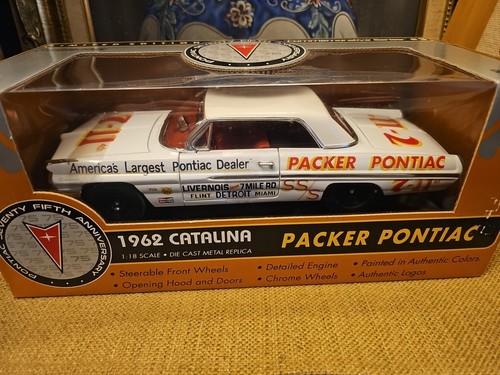 1/18 1962 Pontiac Catalina PACKER PONTIAC Dealer Drag Racing Ertl diecast white - Picture 16 of 23