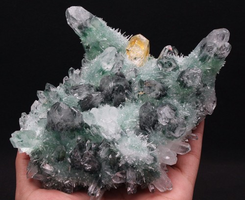 720g Neuentdeckung Grüner Geist Gelber Kristall Cluster von Mineralproben - Bild 3 von 12