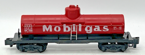 Gilbert American Flyer 24316 Mobilgas 1-Dome Open-bottom Tank Car (Pikemaster) - Picture 6 of 15