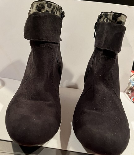 Avon Cushion Walk Ankle Boots Black Faux Suede With Leopard Print Trim Size 8 - Picture 2 of 9
