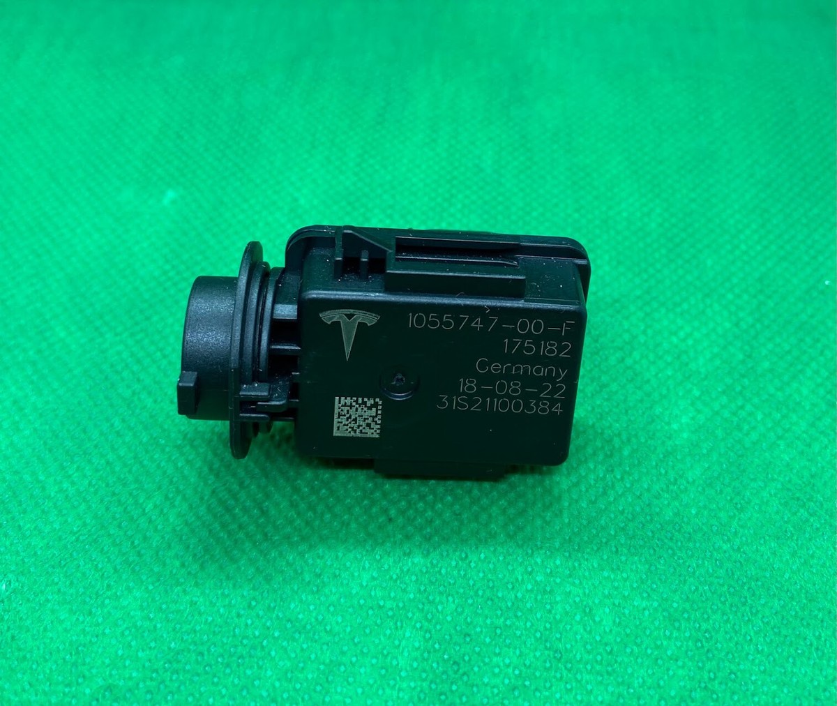Tesla Model S X Air Quality Sensor 1055747-00-F OEM NEW | eBay