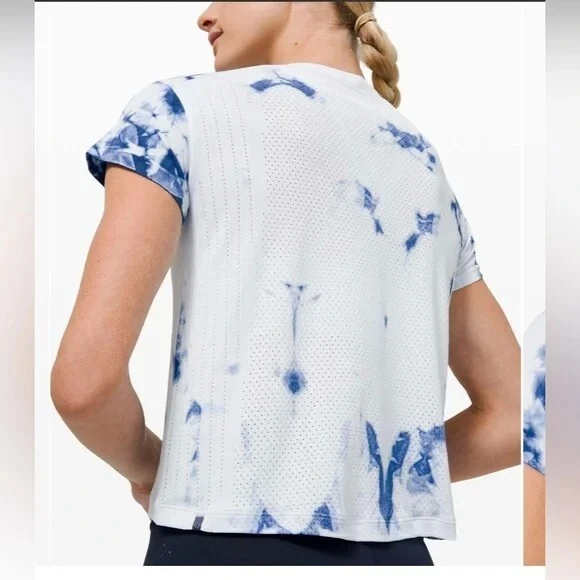 lululemon short-sleeve crop waist length shirt