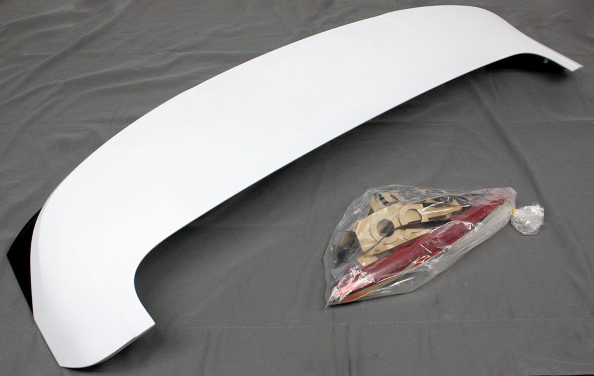 OEM Rear Spoiler with 3rd Brake Lamp For Hyundai Veloster 87210-J3500 Paint to M OEM Rear Spoiler with 3rd Brake Lamp For Hyundai Veloster 87210-J3500 Paint to M