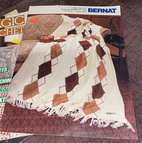 5~Leaflets/INTERNATIONAL AFGHANS/PILLOWS*PLASTIC BAG RUGS*KNIT/CROCHET*BOOKS - Picture 6 of 11